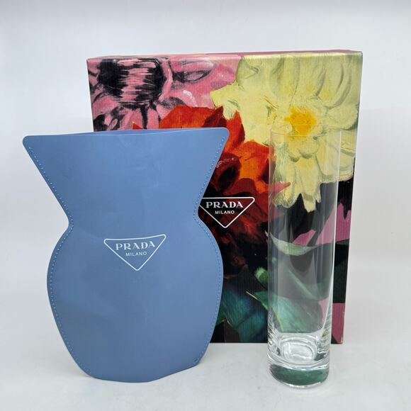 PRADA Flower Activation Vase - Picture 1 of 9
